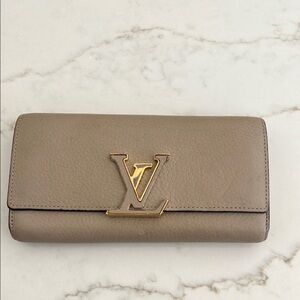Louis Vuitton Beige Leather Wallet with Gold Logo